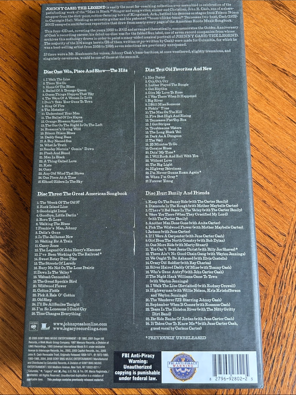 Johnny Cash. CASH THE LEGEND Boxed CD set with Biography - Collector’s Item - Picture 6 of 6